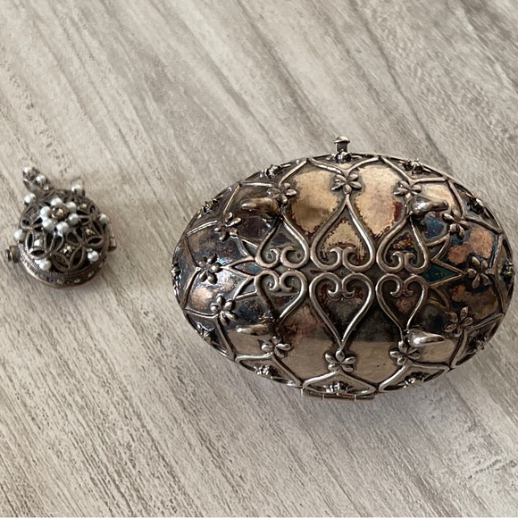 Marcasite and Pearl Silver Locket and Ornament - Picture 4 of 12